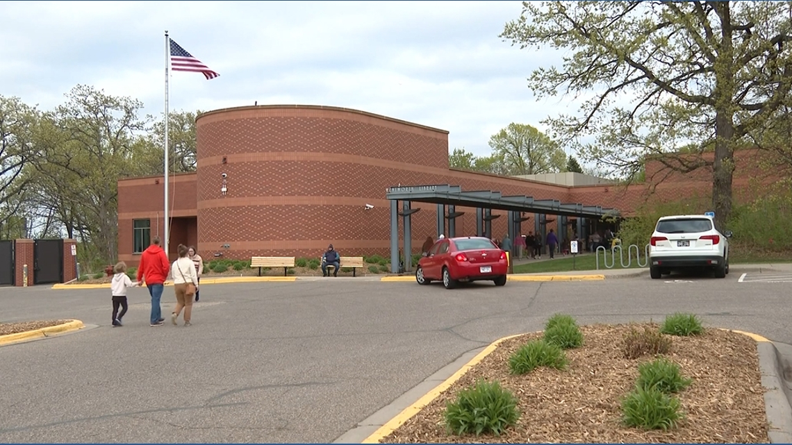 West St. Paul's Wentworth Library opens again after renovation