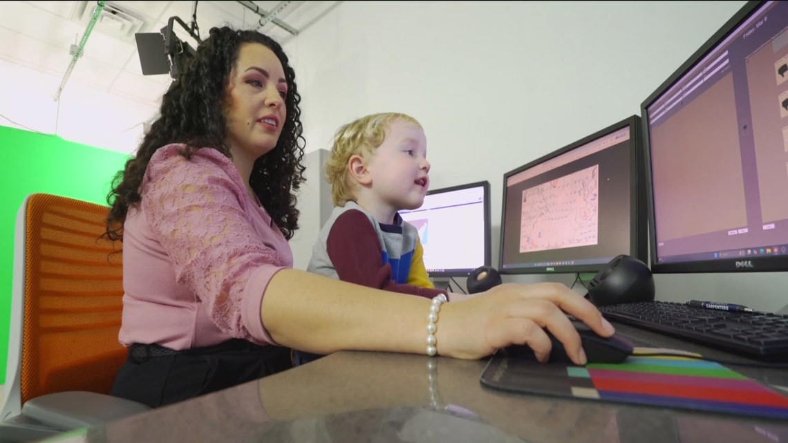 Minnesota meteorologist blends motherhood and forecasting through babywearing