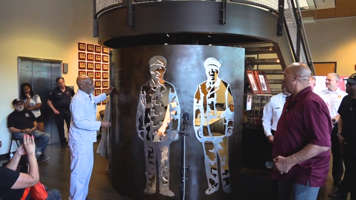 New statue honors St. Paul's Godette brothers