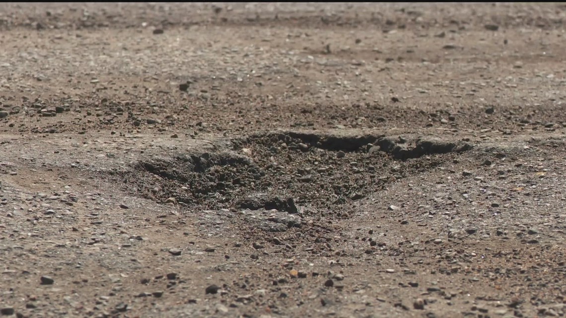 St. Paul Mayor Carter push for sales tax increase over potholes - Vimarsana News