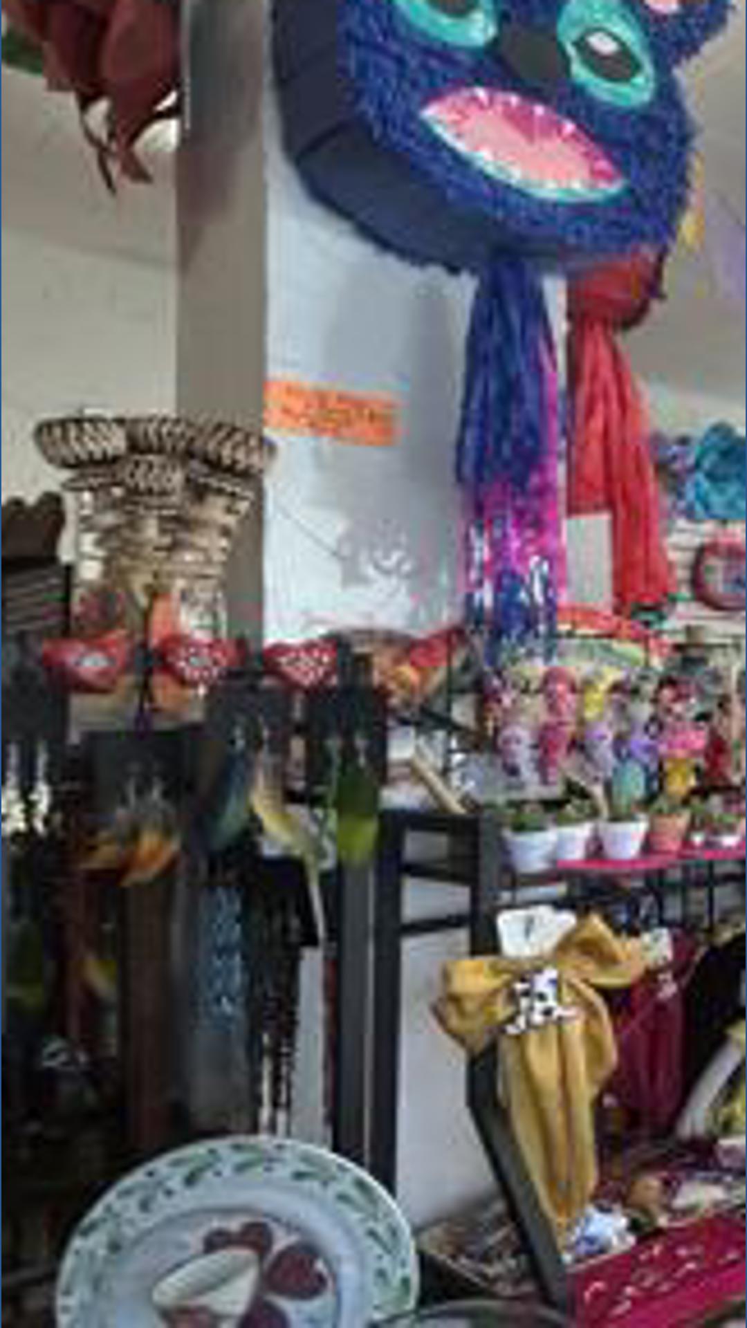 Northfield store boosts Latino and Hispanic artists, entrepreneurs by providing space to sell goods
