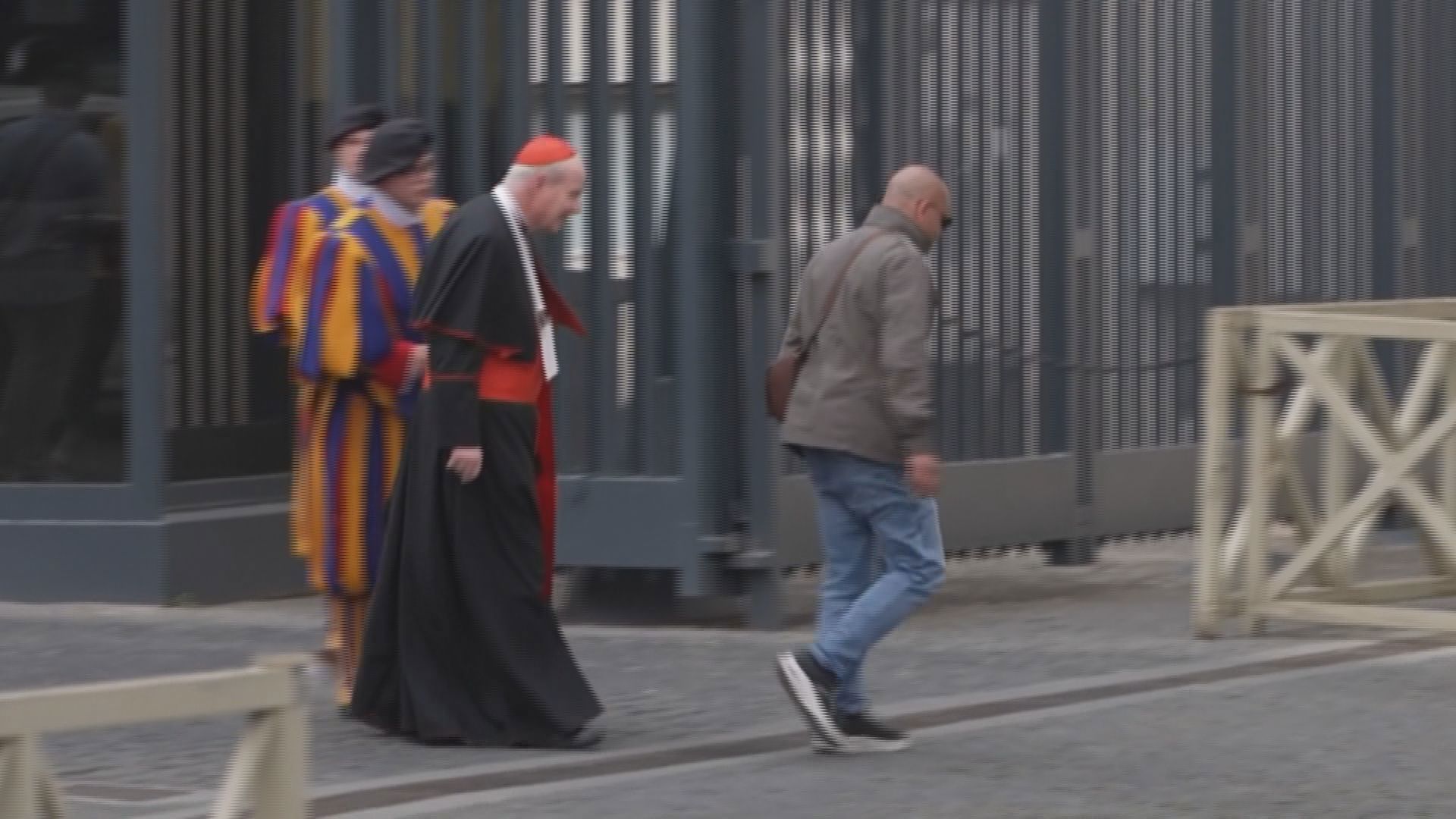 Cardinals set May 7 as the start date for the conclave to elect Pope Francis' successor, delaying the secret voting so they can get to know one another better.