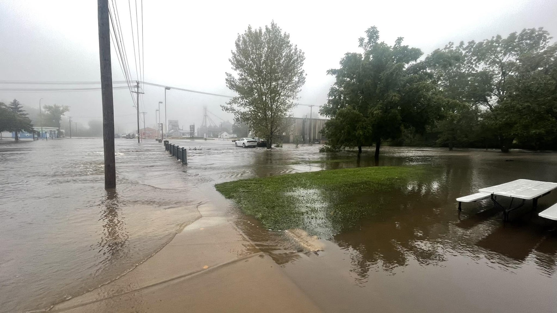 Heavy rain causes major flooding in southern Minnesota, several roads remain closed