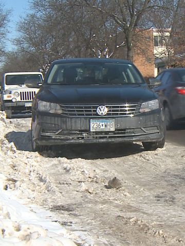 Minneapolis declares snow emergency, enforces parking restrictions