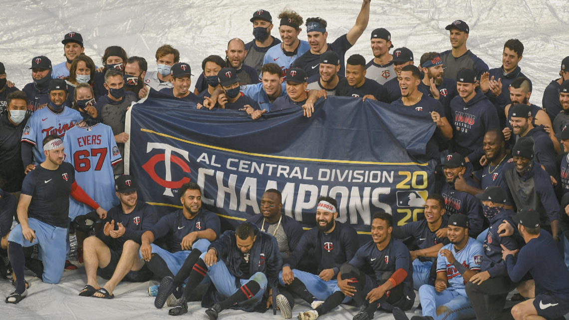 Twins unveil 2023 Homer Hanky after clinching AL Central title - CBS  Minnesota