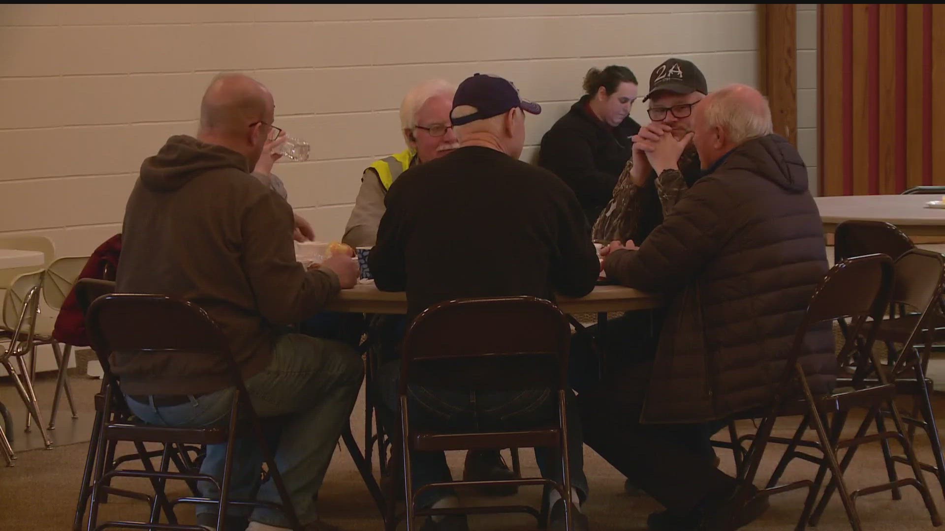 Local deputies and firefighters informed residents of Raymond about the train derailment after the incident occurred at 1 a.m.