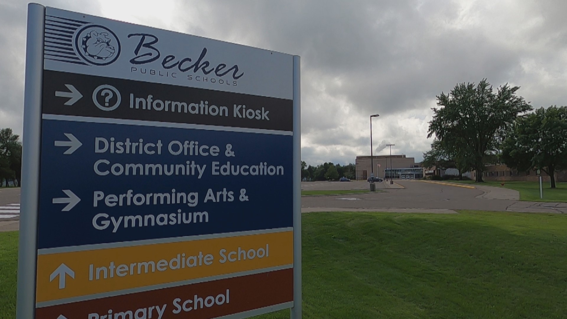 Becker school district rescinds controversial communication plan