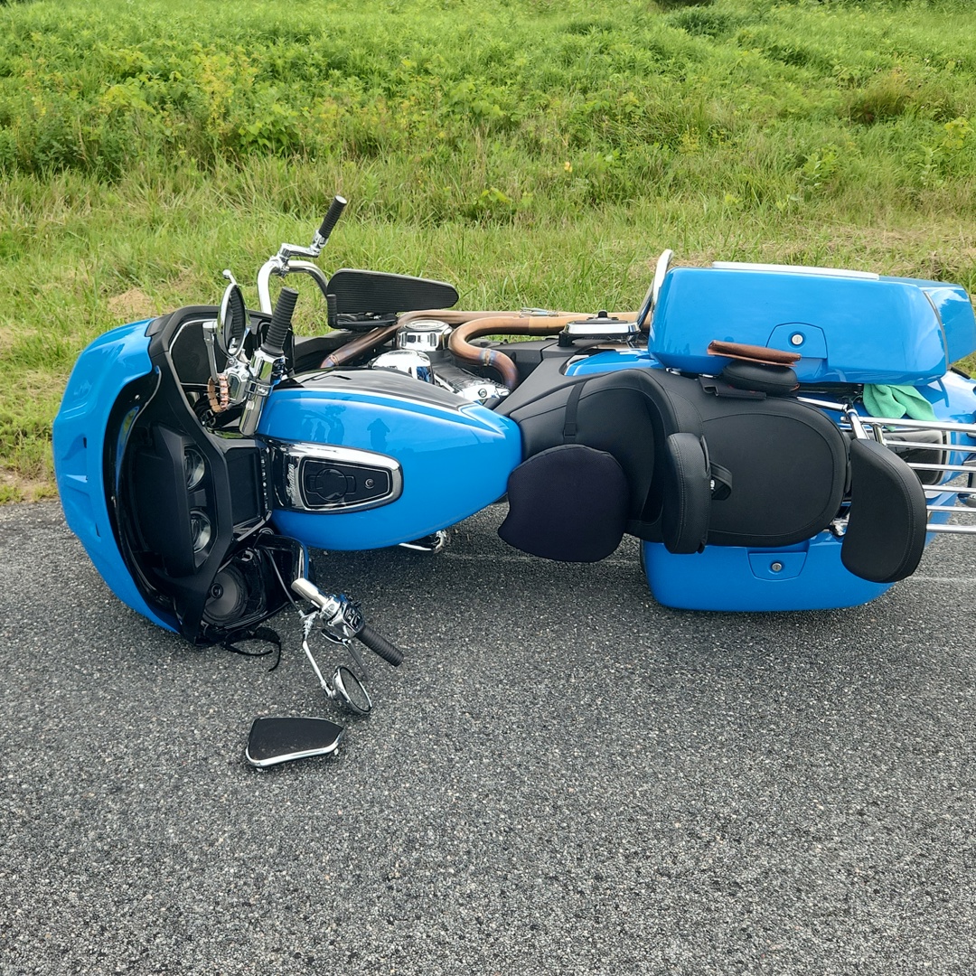 Motorcycle crash leaves man dead in Pierce County | kare11.com