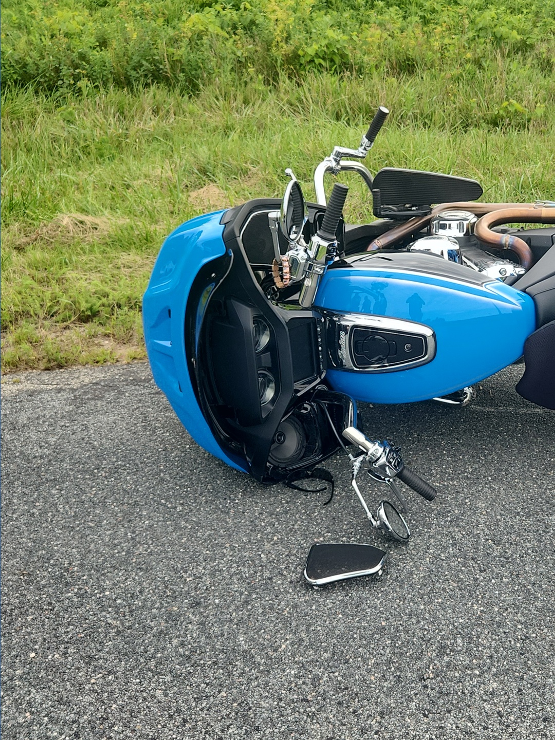 Motorcycle crash leaves man dead in Pierce County | kare11.com
