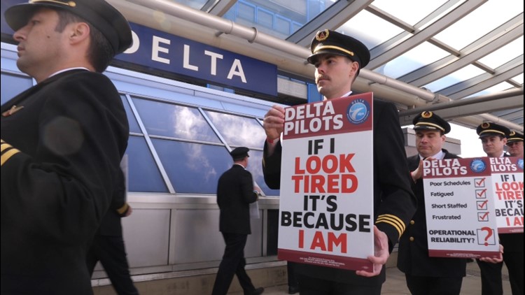 Delta pilots plan picket Thursday, call for contract changes