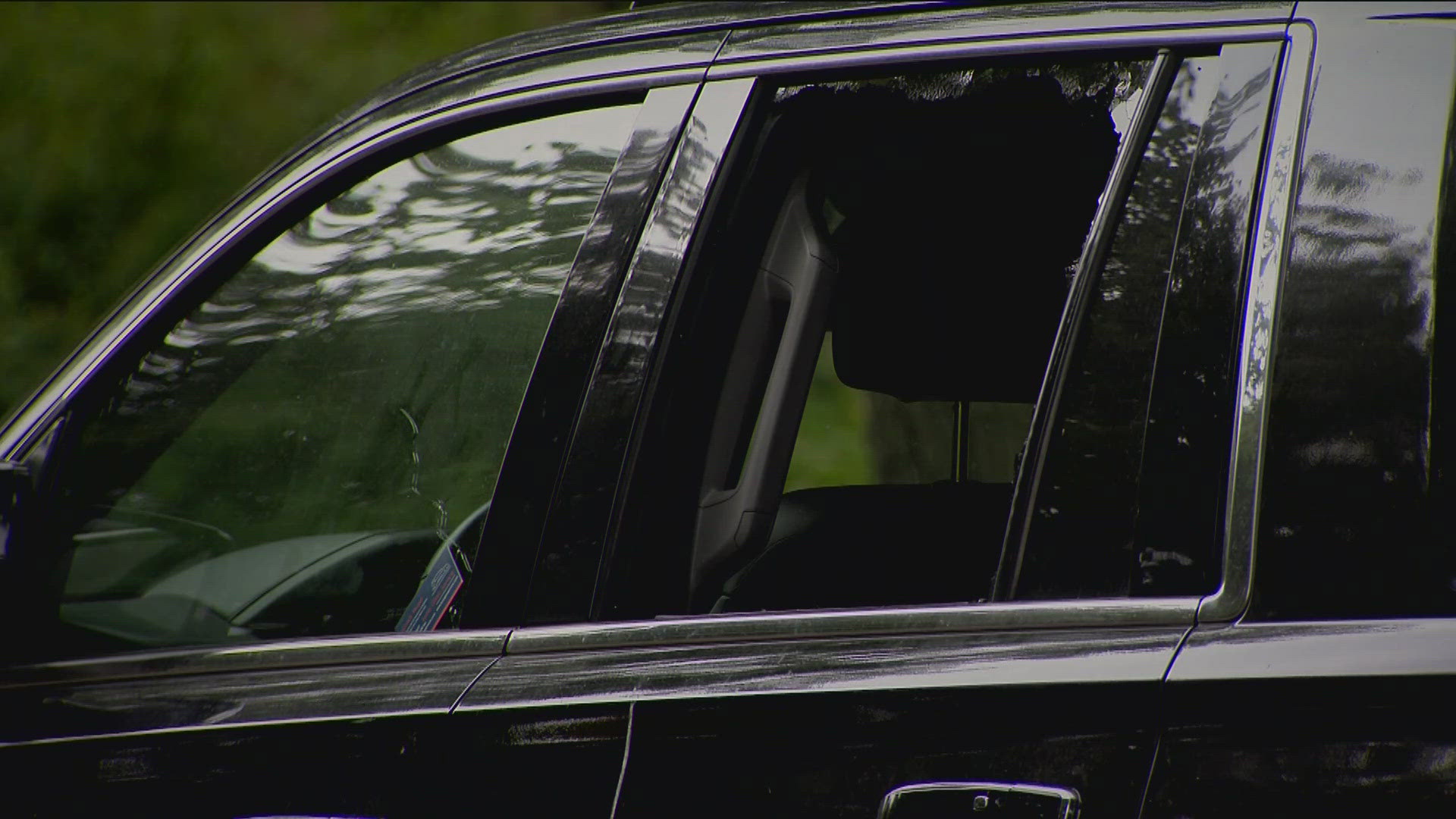 Vandals target dozens of cars on Linden Hills Boulevard, leaving residents with shattered windows.