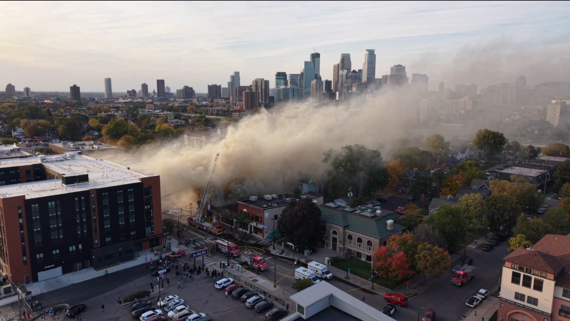 2 firefighters injured after commercial building fire in Minneapolis ...