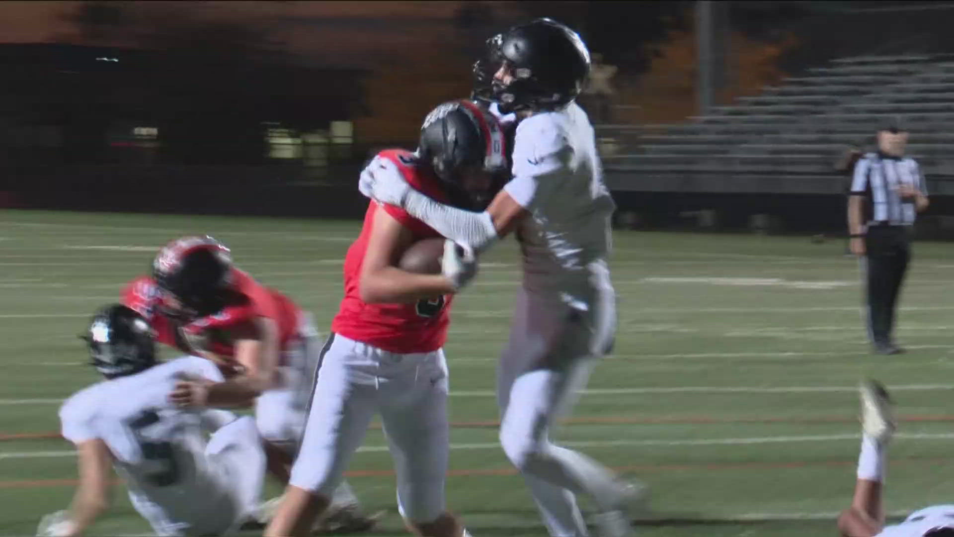 Keep up with the highlights from Friday's high school football matchup!
