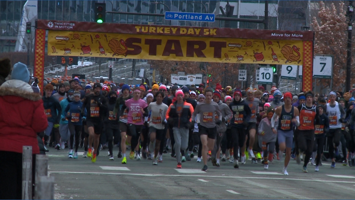 Runners take over downtown Minneapolis for Turkey Day 5K