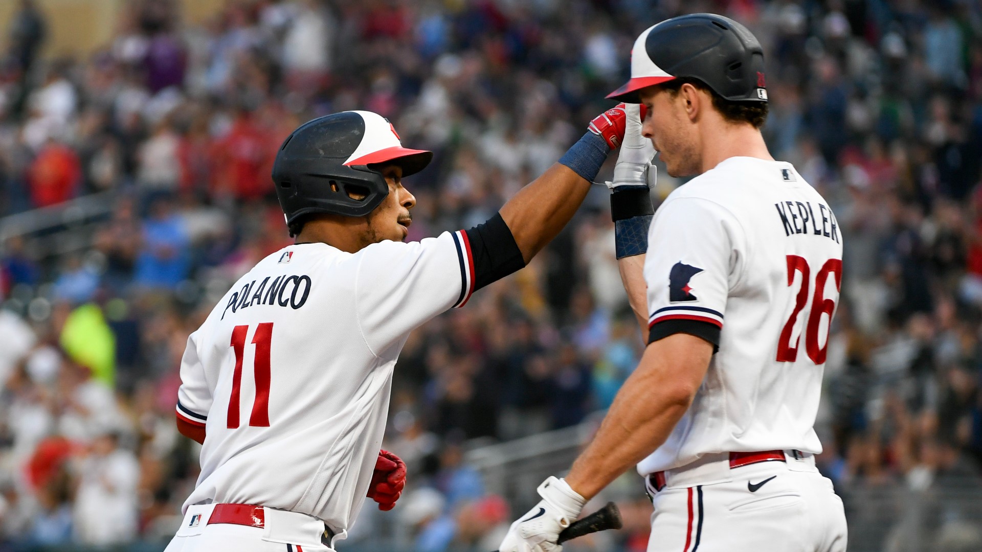 Twins pick up 2024 options on Max Kepler, Polanco