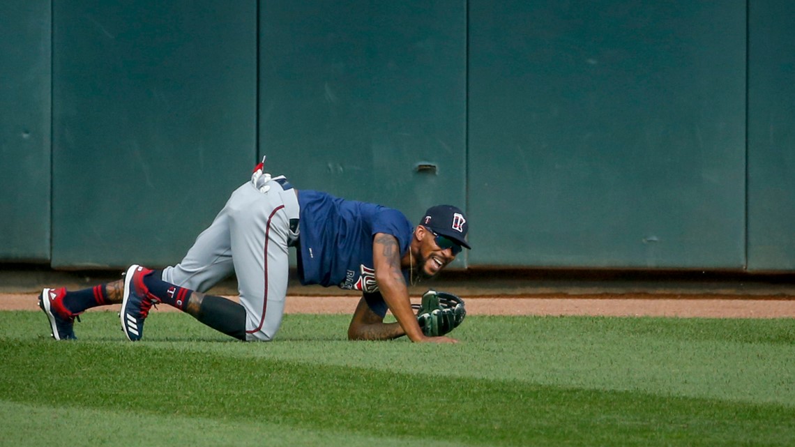 Twins place Byron Buxton on IL with right hamstring strain – Twin