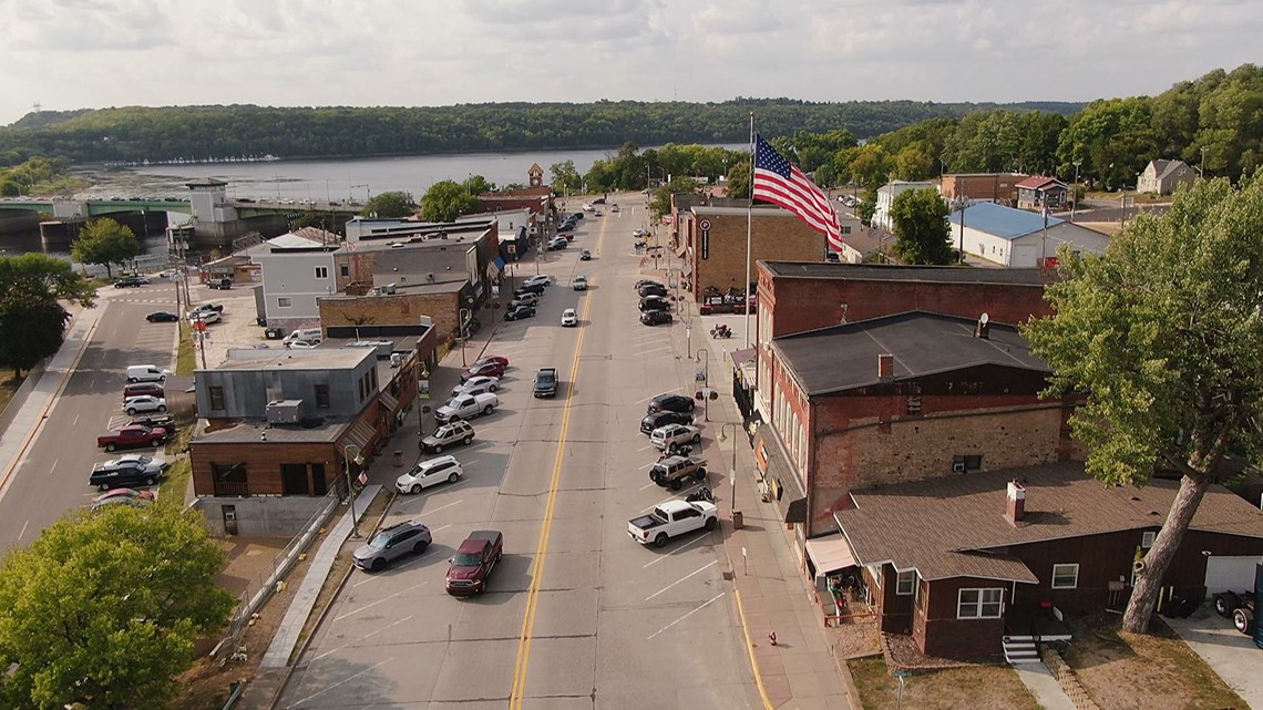 Prescott, WI residents rail against proposed paid parking plan