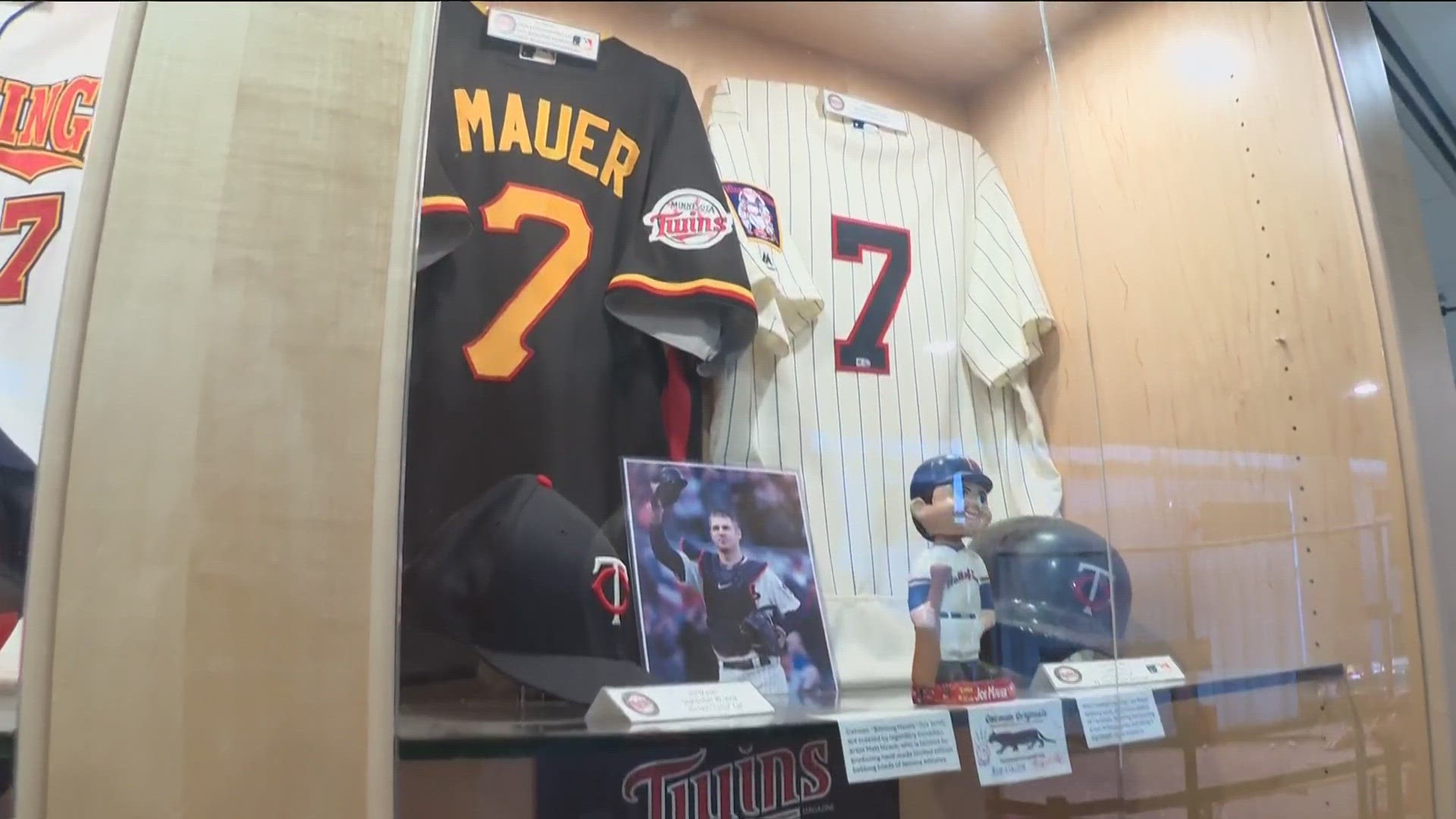 Newly minted Hall of Fame catcher Joe Mauer will start signing autographs at 9 a.m. Saturday.