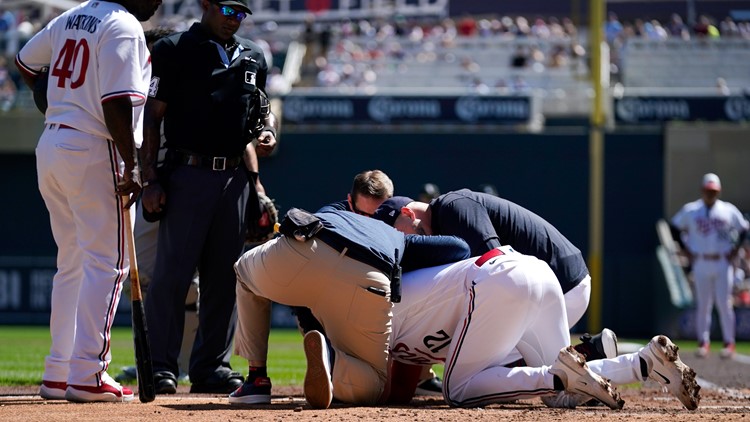 Twins' Kyle Farmer struck by pitch, gets stitches and teeth reset