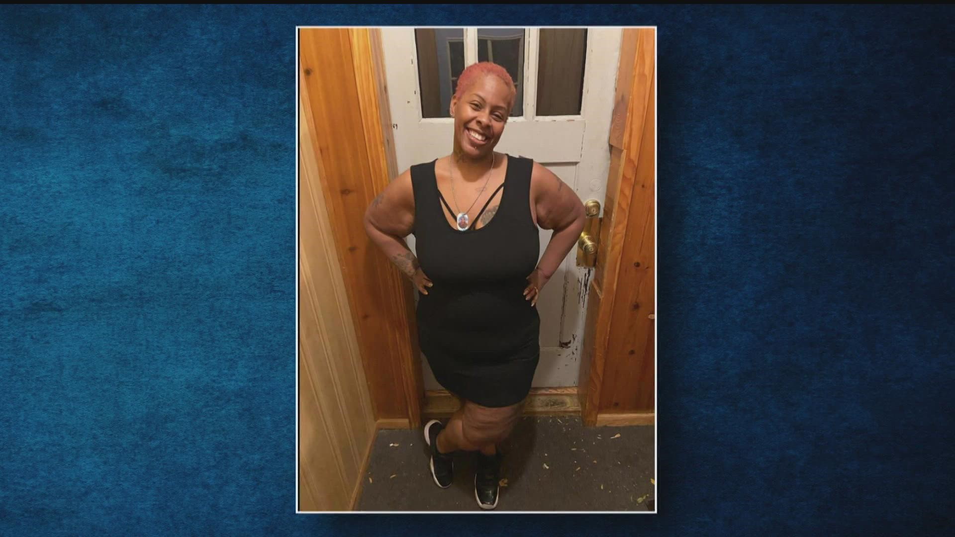 A St. Paul mother of four has been identified as the latest homicide victim in that city.
Lashonda Nix is the 39th person murdered in St. Paul this year.