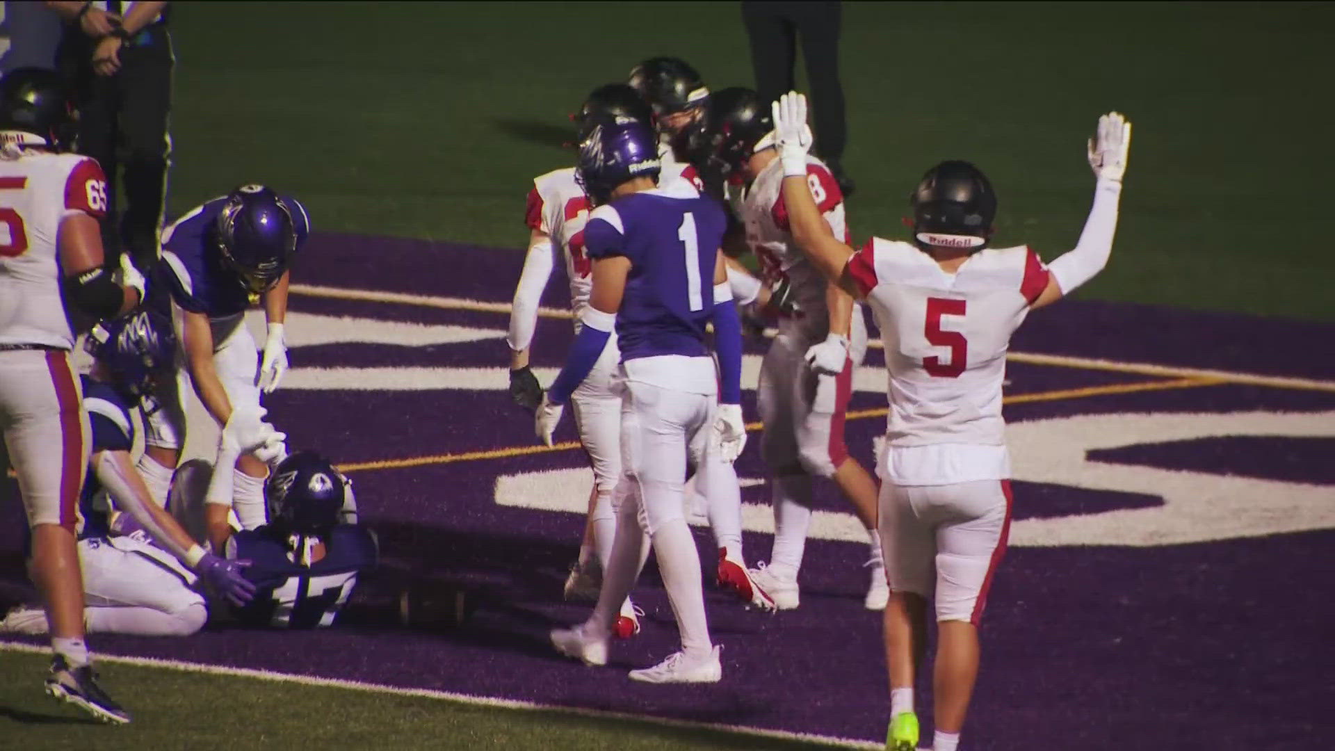 Keep up with the highlights from Thursday's high school football matchup!