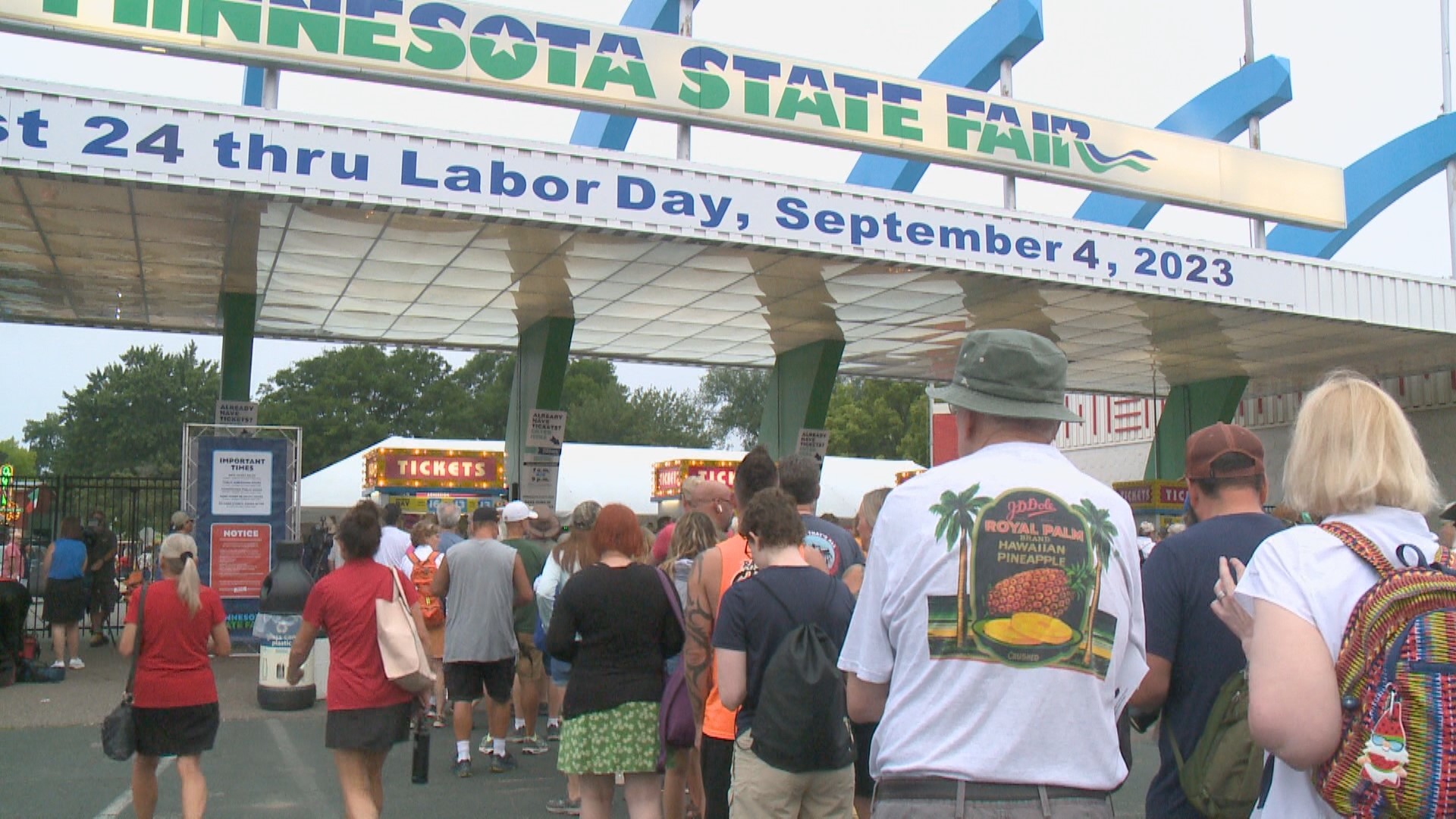 It's Opening Day at the Minnesota State Fair! The first fans to walk through the gates were up bright and early, including Minnesota Gov. Tim Walz.