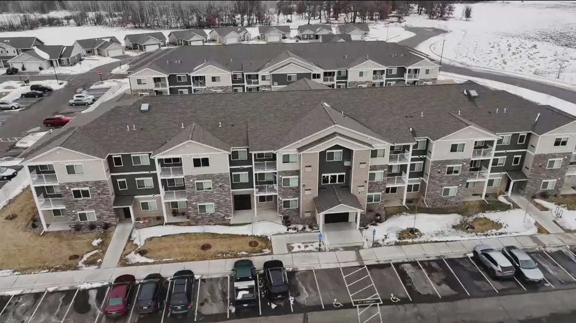 Husband released from hospital, awaiting charges after wife's fatal stabbing in St. Cloud