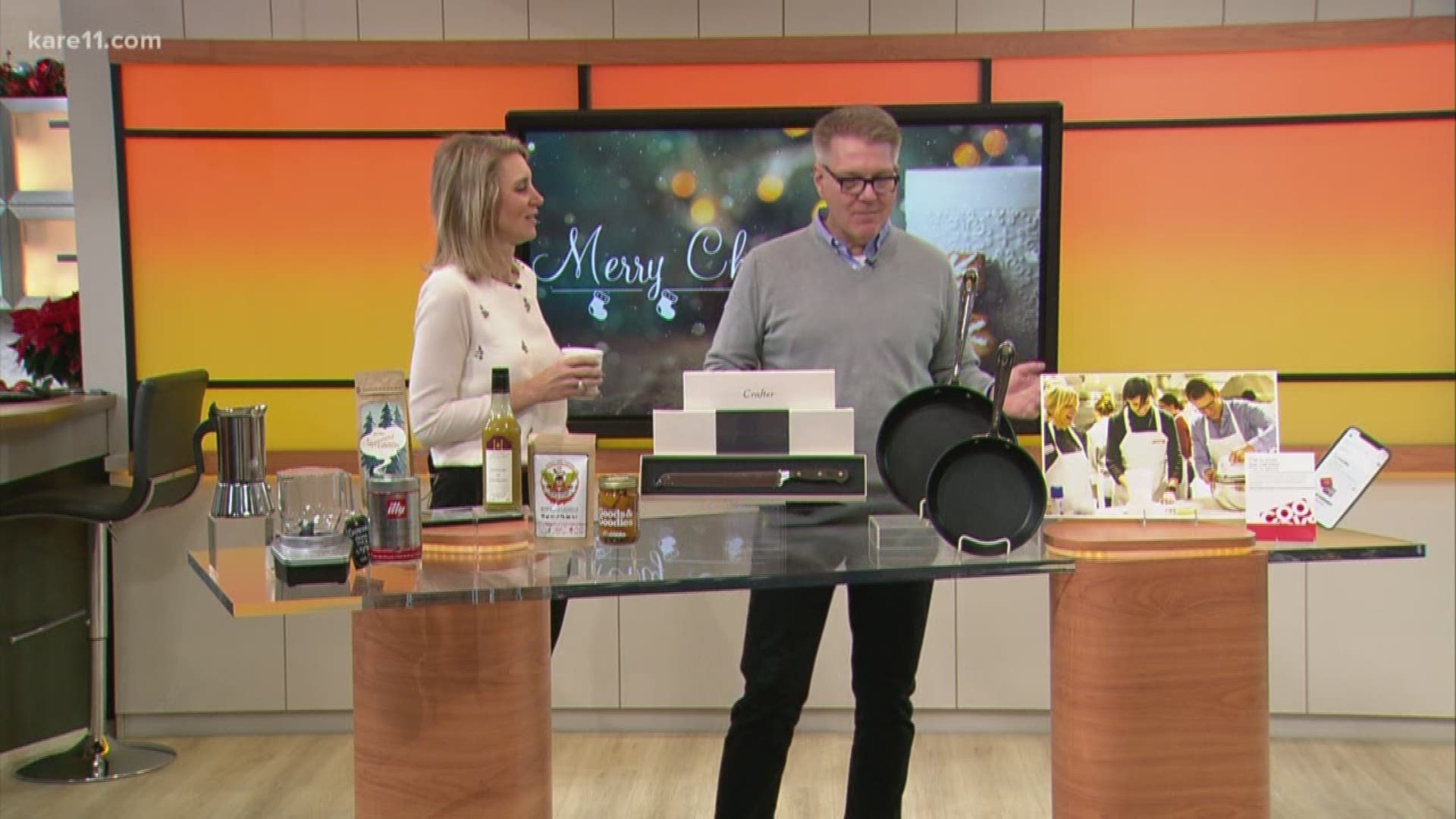 Karl Benson from Cooks of Crocus Hill stopped by to share some gift ideas for the amateur gourmet...or just anyone who likes to cook.