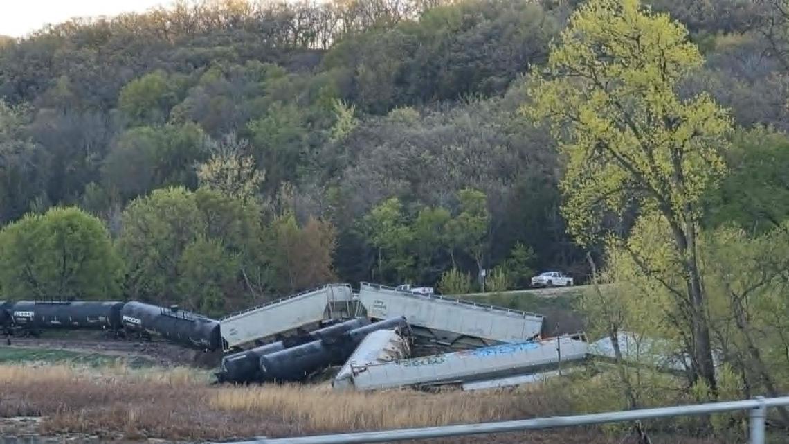Train derailment near Henderson, Minnesota | kare11.com