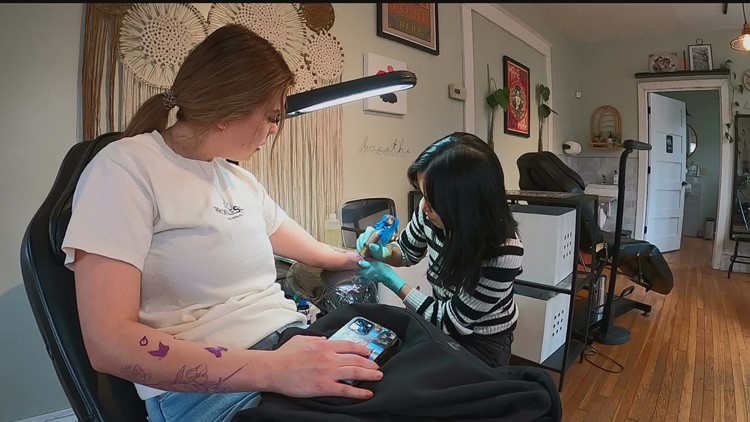 Tattoo artist from China has thriving business in St. Paul