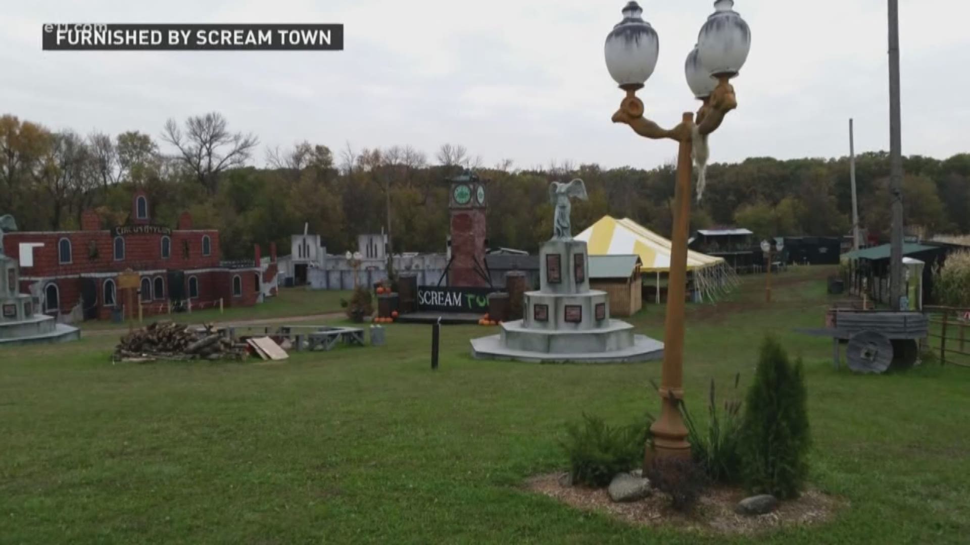 The owner of Scream Town, a Halloween attraction in Chaska, Minnesota, has apologized for his "poorly written" internal memo.