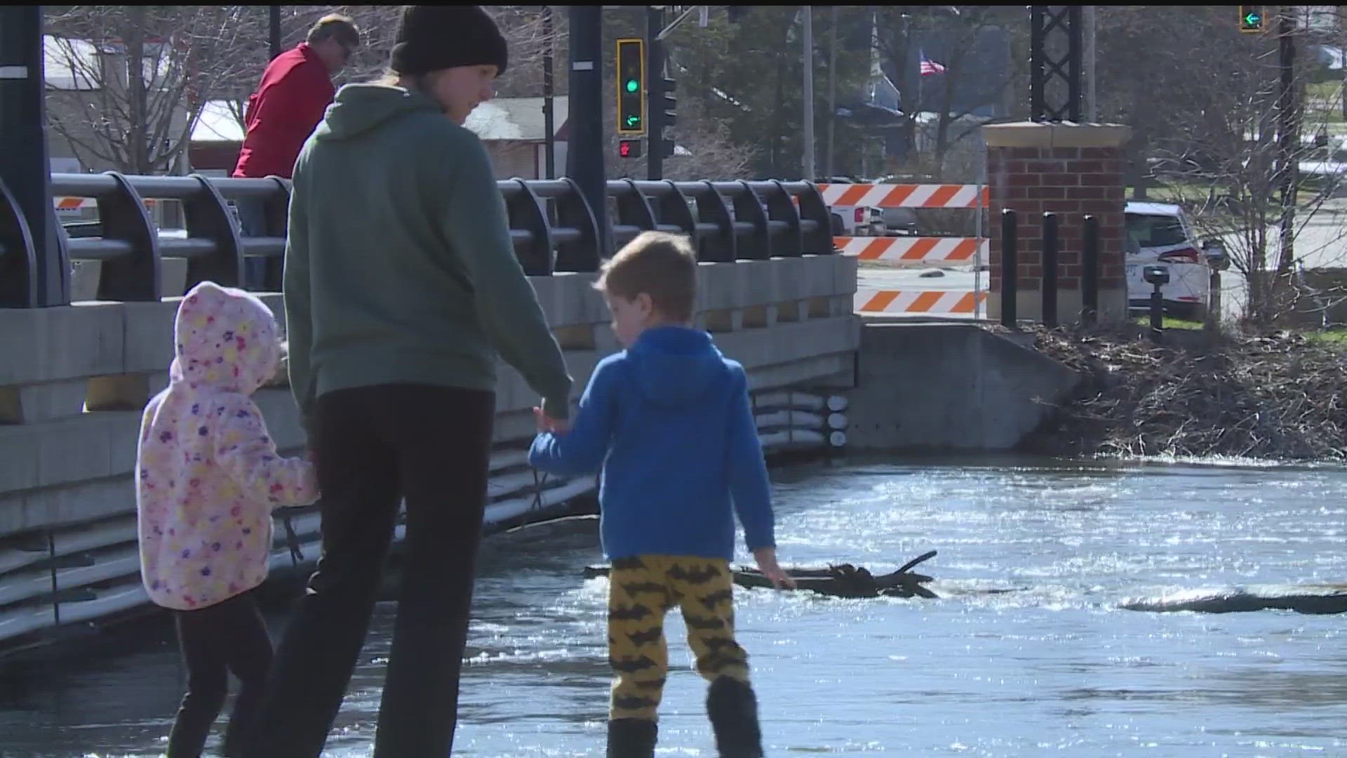 The rain last week bumped out the crests for many rivers, but the St. Croix and Mississippi will continue to rise this week.