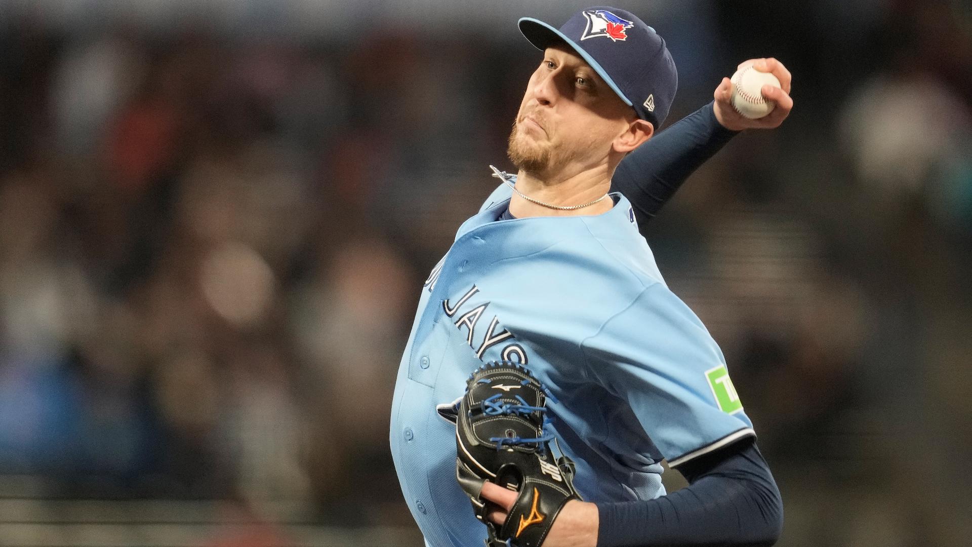Twins acquire reliever in trade with Blue Jays