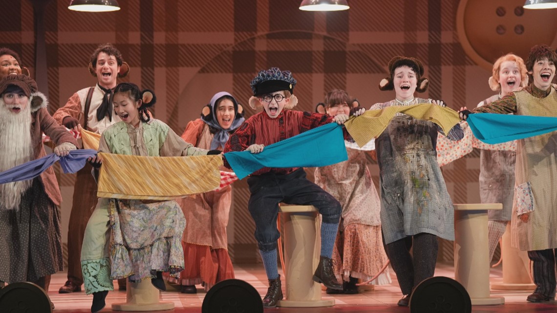 One-on-one with Itamar Moses on 'An American Tail's' screen-to-stage adaptation at Children's Theatre Company - Vimarsana News