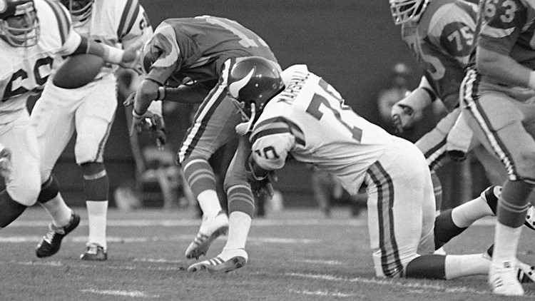 Vikings' legend Jim Marshall named semifinalist for Pro Football Hall of  Fame - CBS Minnesota