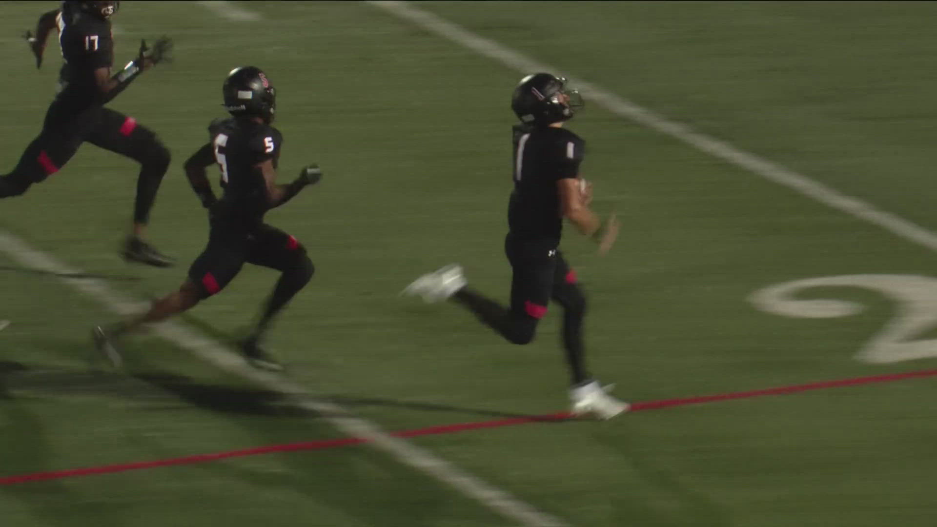 Keep up with the highlights from Friday's high school football matchup!