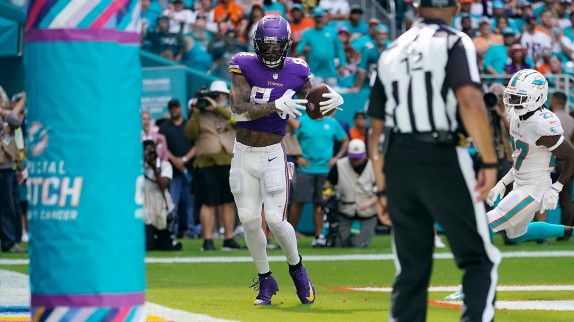 Cook's late touchdown gives Vikings win over Dolphins