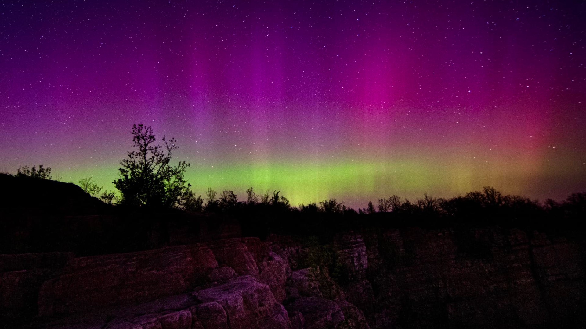 Northern Lights visible across Minnesota Friday night