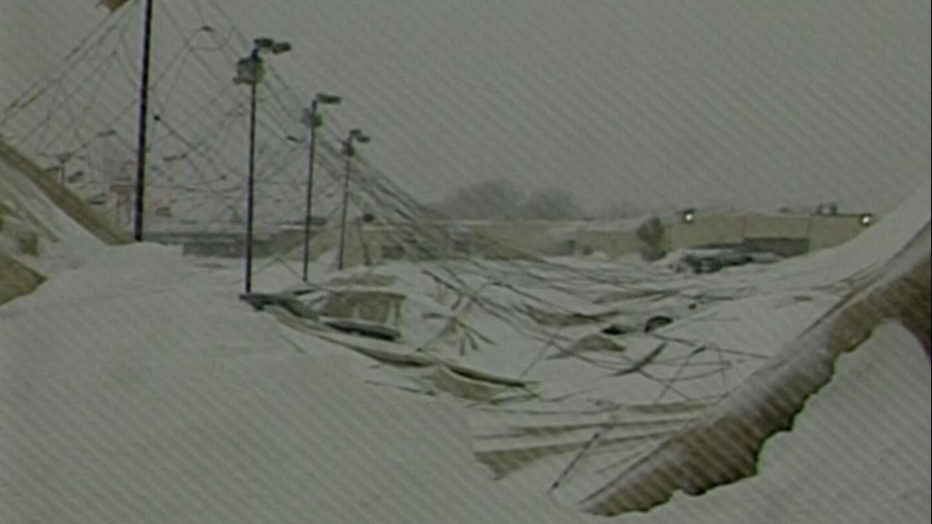 More than two feet of snow fell on Halloween in the Twin Cities, causing domes to collapse, businesses to close and traffic to slow to a crawl.