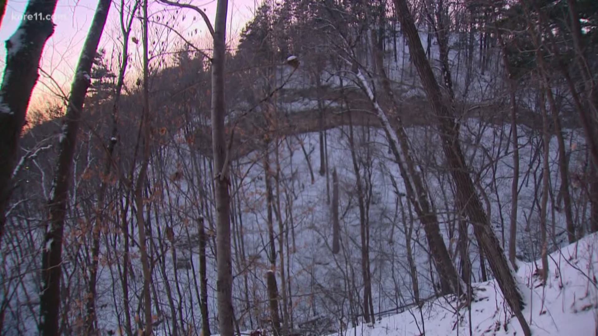 Man injured in fall off cliff at Interstate Park