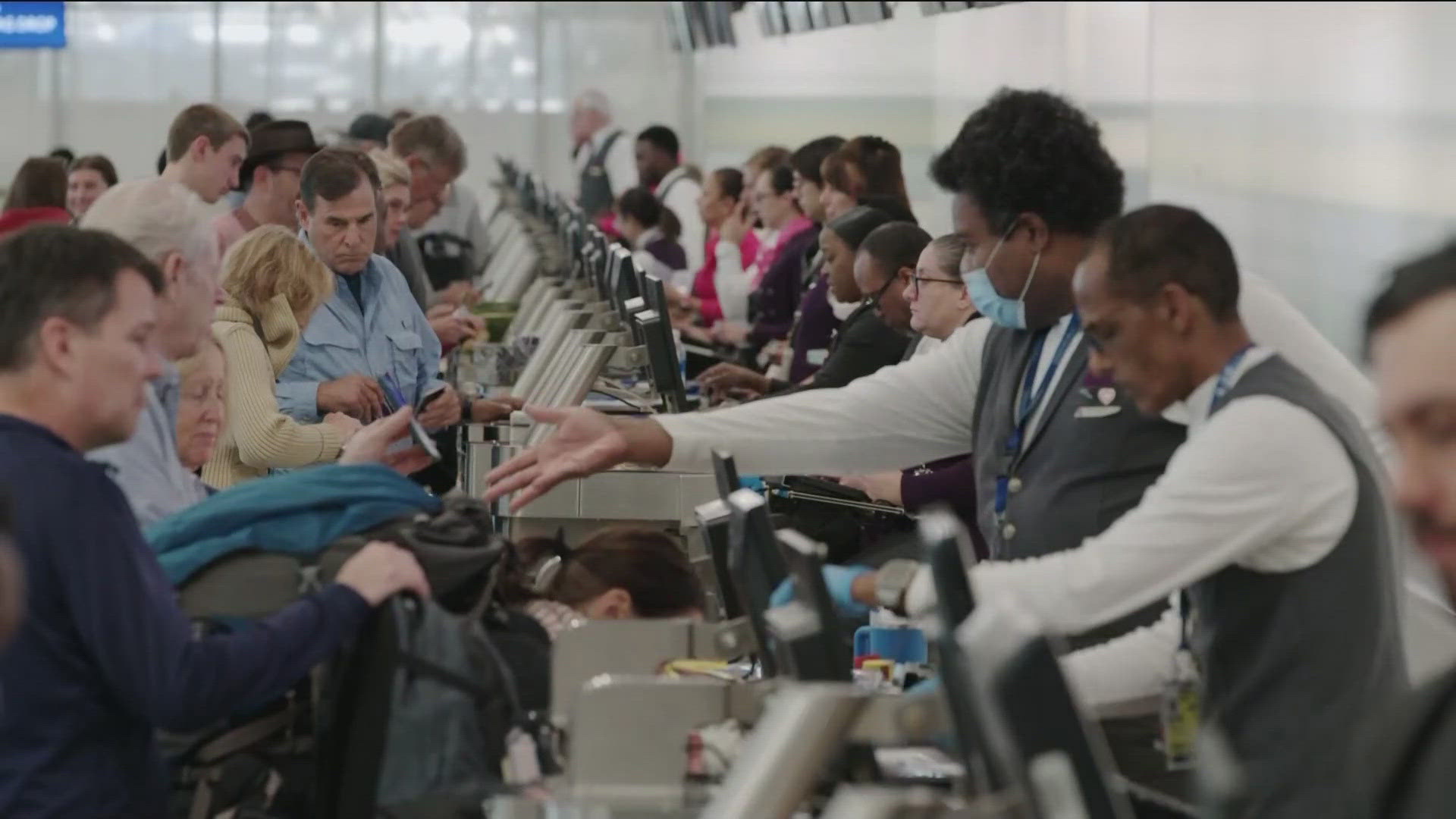 The Metropolitan Airports Commission (MAC) says Thursday should be the busiest day, with more than 52,000 passengers expected to clear security.