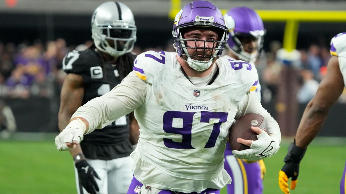 Minnesota Vikings sign DT Harrison Phillips to 2-year extension ...