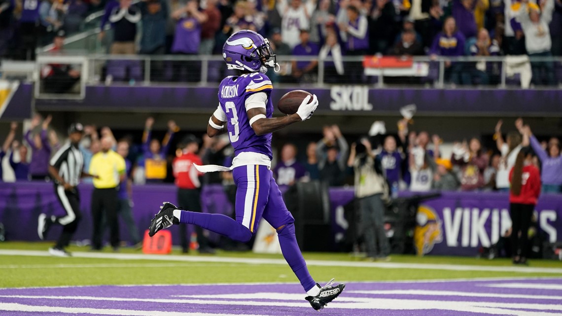 Vikings outlast 49ers 22-17 with 2 touchdown catches from Addison and 2  interceptions by Bynum, Sports