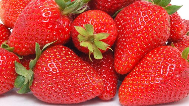 US, Canadian regulators tie hepatitis cases to some strawberry brands