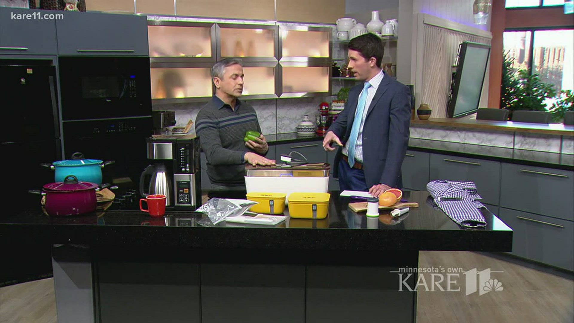 Lifestyle expert, David Viggiano, is here to show us some of the newest and coolest products from the International Home and Housewares Show. http://kare11.tv/2Fpdoak