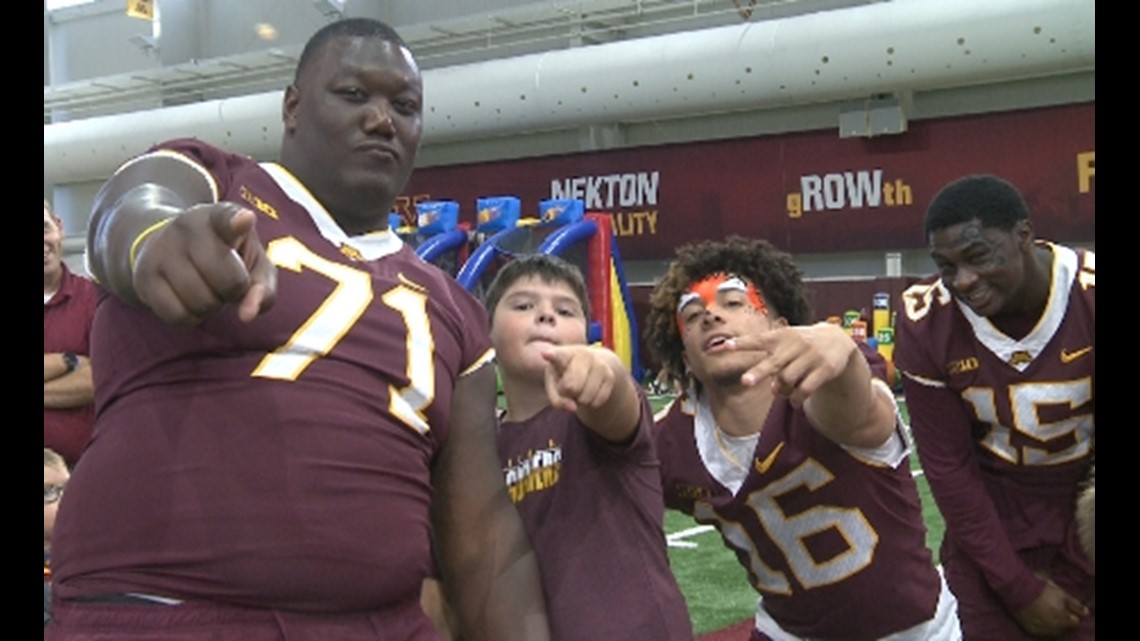 Gophers Football host fourth annual Row the Boat Barbecue kare11