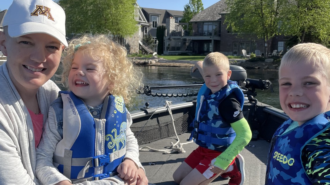 Strangers' generosity helps MN family spend summer on the lake - Vimarsana News