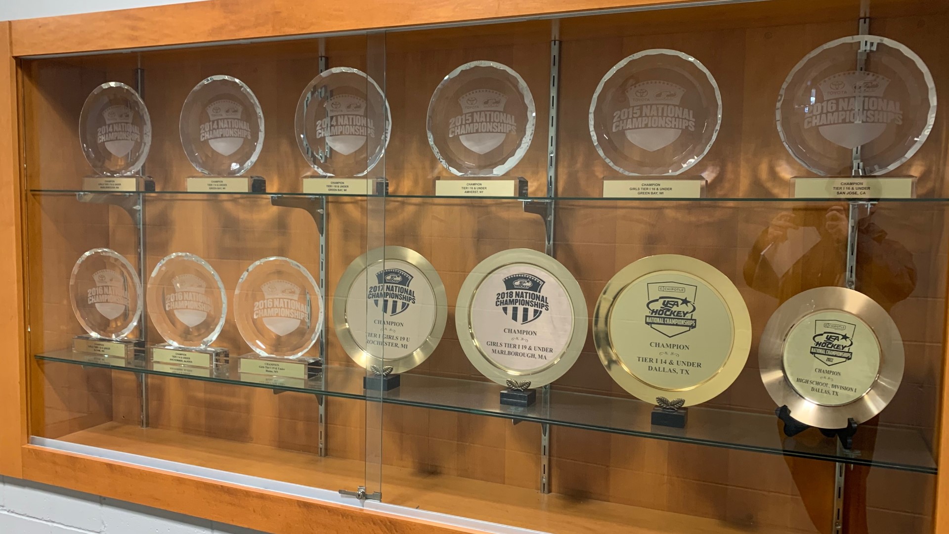 ShattuckSt. Mary's Minnesota's own hockey factory