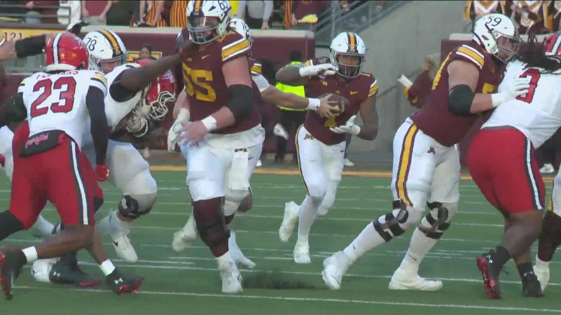 Minnesota’s star tailback heads into his junior season as one of the top returning running backs in the Big Ten Conference after rushing for 986 yards last season.