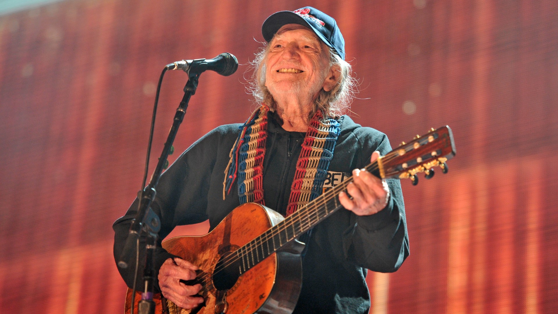 Willie Nelson to bring 2024 Outlaw Music Festival to Somerset